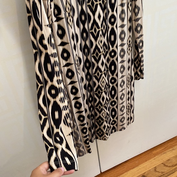 Beautiful Black and Cream Dress - Picture 2 of 2